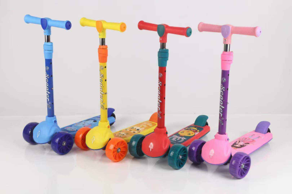 Patineta Scooter con Silla - Imagen 3